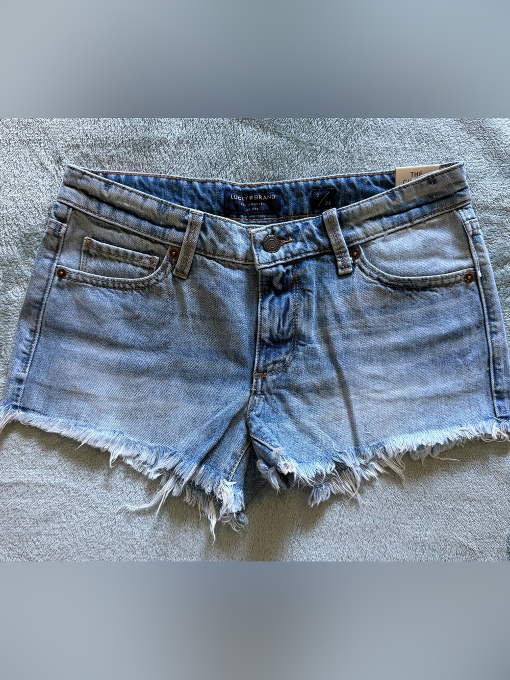 NWT Lucky Brand The Cut Off Light Blue Frayed Denim Shorts Size 2/26